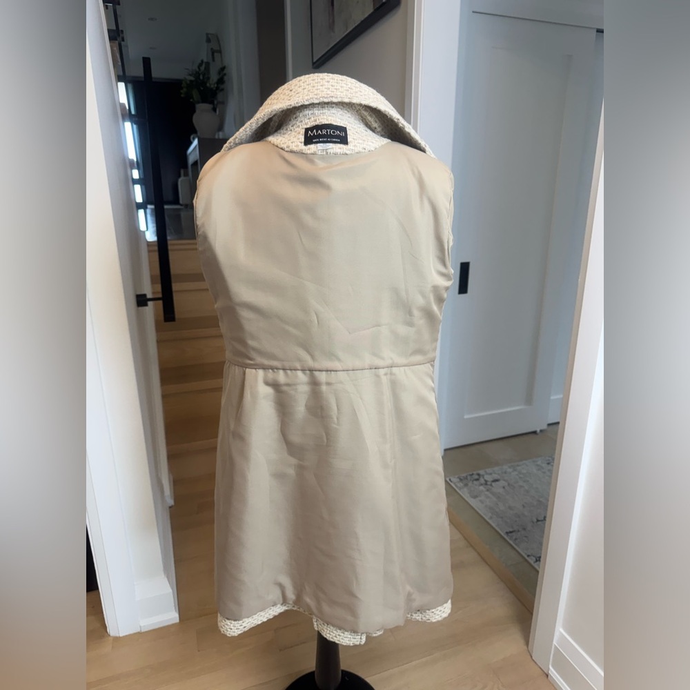 Martoni Wool Coat Beige Textured Button Front Made in Canada Size 10 - Picture 6 of 8